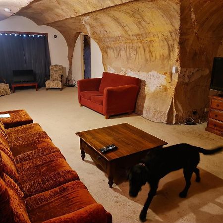 Underwood Court Fresh Dugout- Hosted By Coober Pedy Accommodations 외부 사진