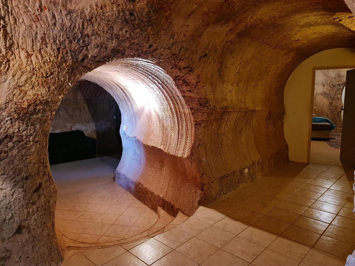 Underwood Court Fresh Dugout- Hosted By Coober Pedy Accommodations 외부 사진