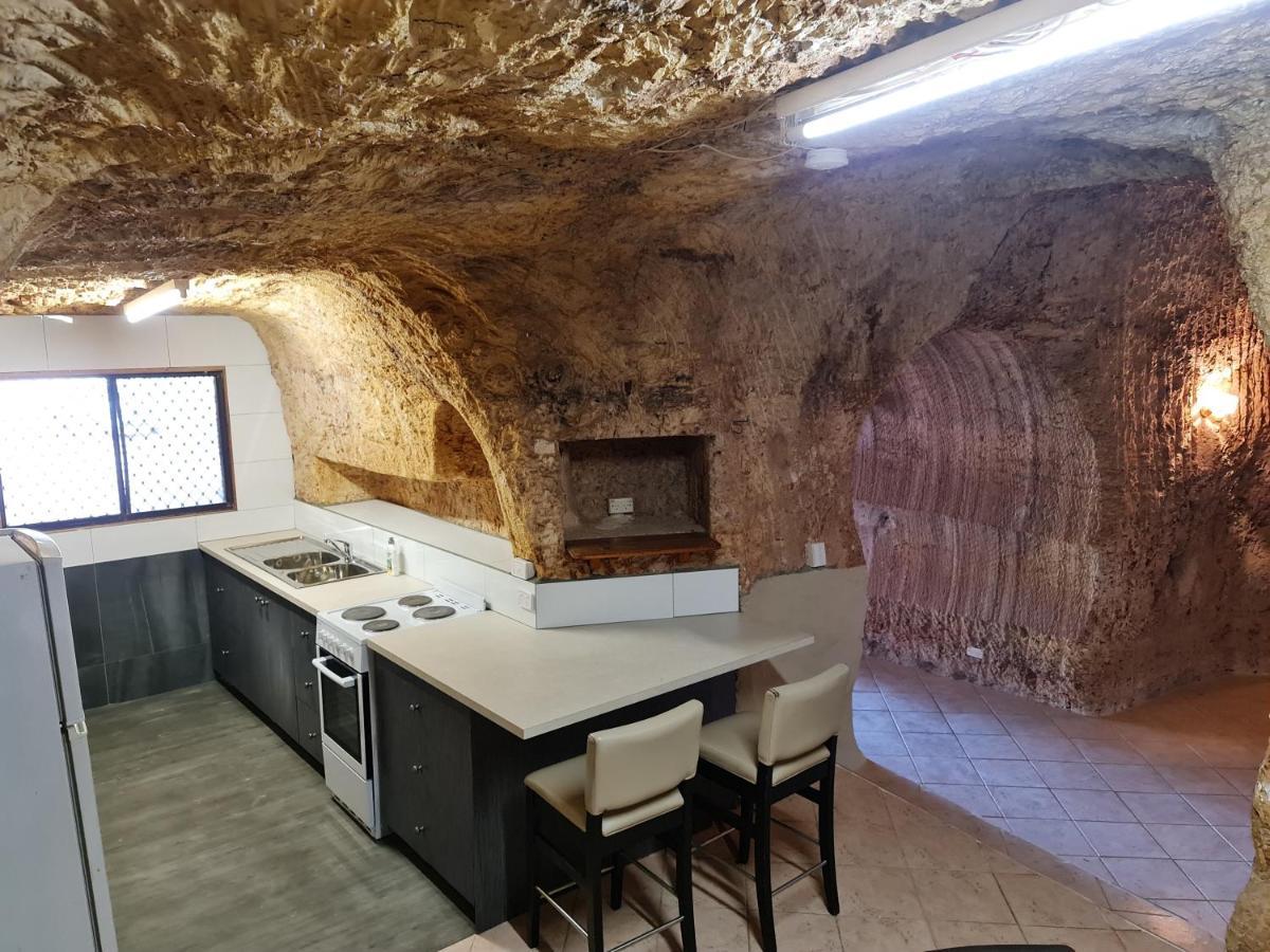 Underwood Court Fresh Dugout- Hosted By Coober Pedy Accommodations 외부 사진