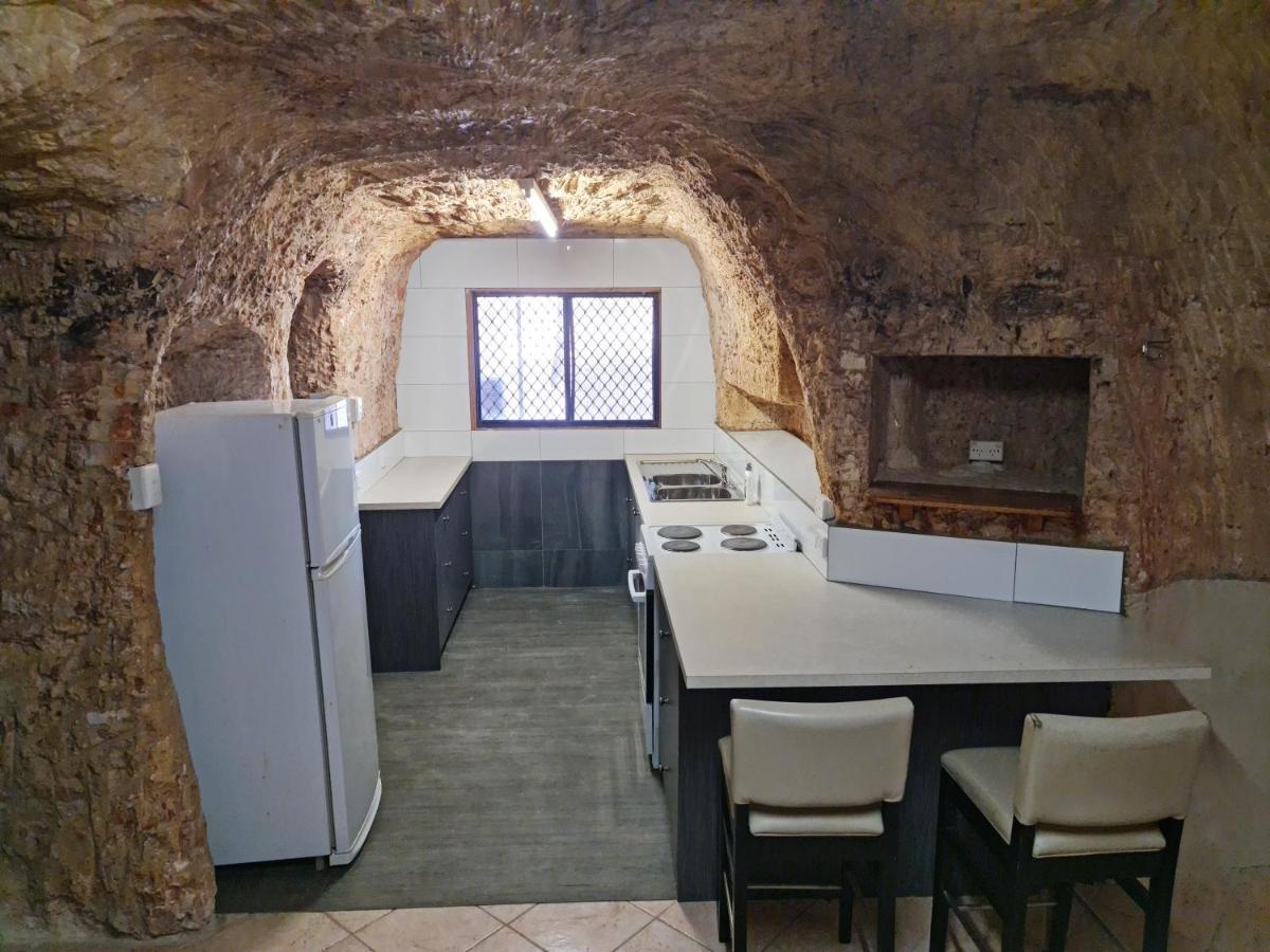 Underwood Court Fresh Dugout- Hosted By Coober Pedy Accommodations 외부 사진