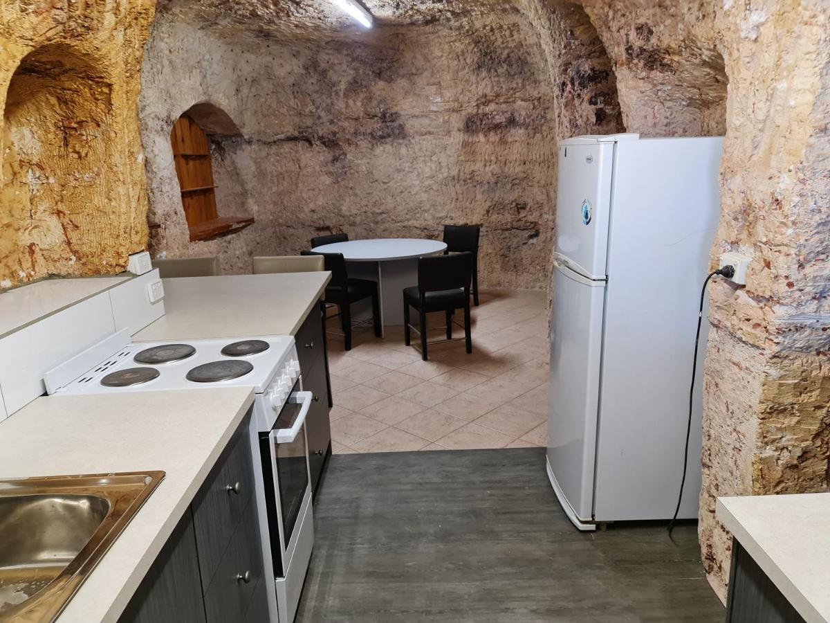 Underwood Court Fresh Dugout- Hosted By Coober Pedy Accommodations 외부 사진