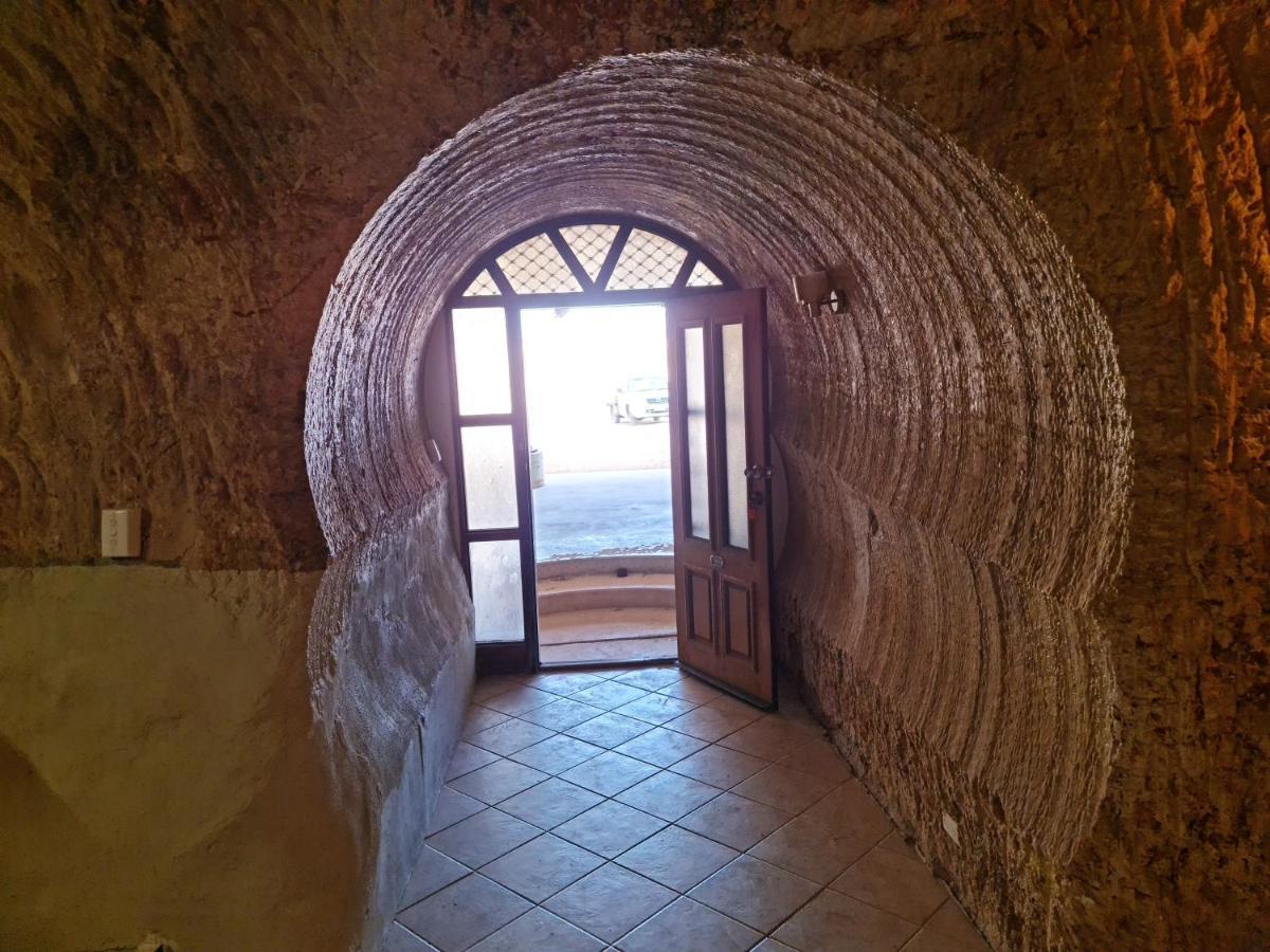 Underwood Court Fresh Dugout- Hosted By Coober Pedy Accommodations 외부 사진