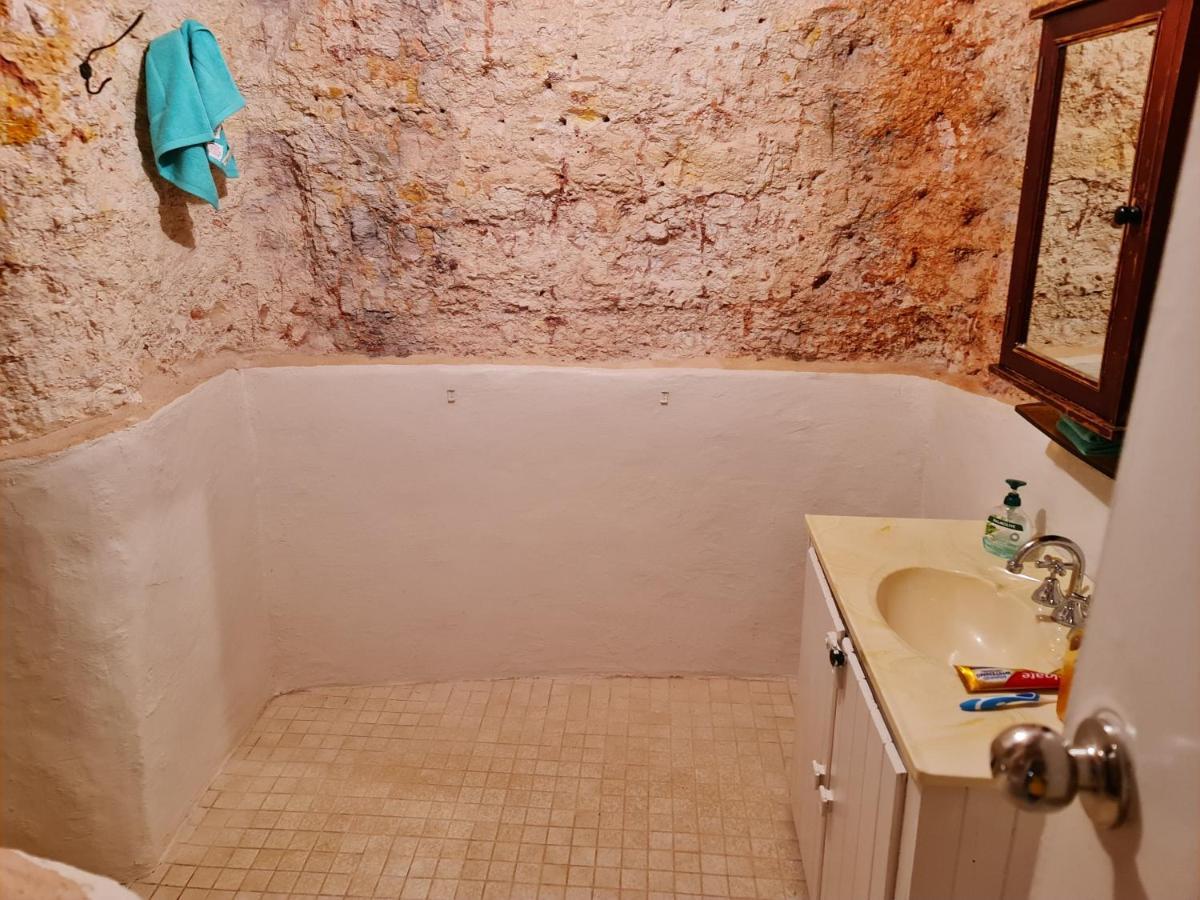Underwood Court Fresh Dugout- Hosted By Coober Pedy Accommodations 외부 사진